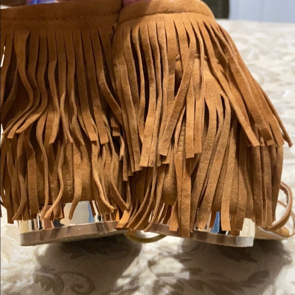 Charlotte Russe Fringe Sandals 8 - Picture 7 of 12